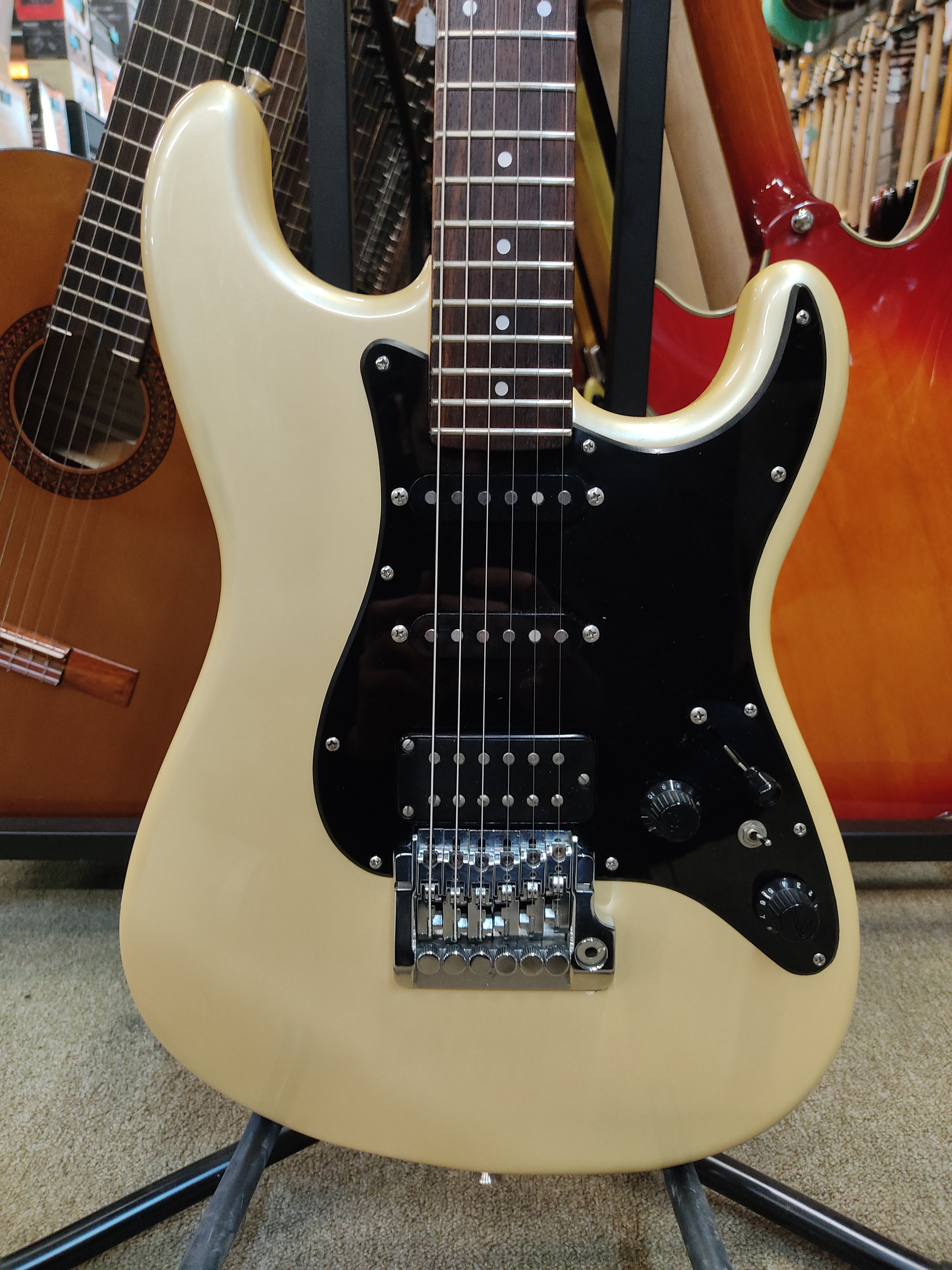 Fender Boxer Stratocaster 1985