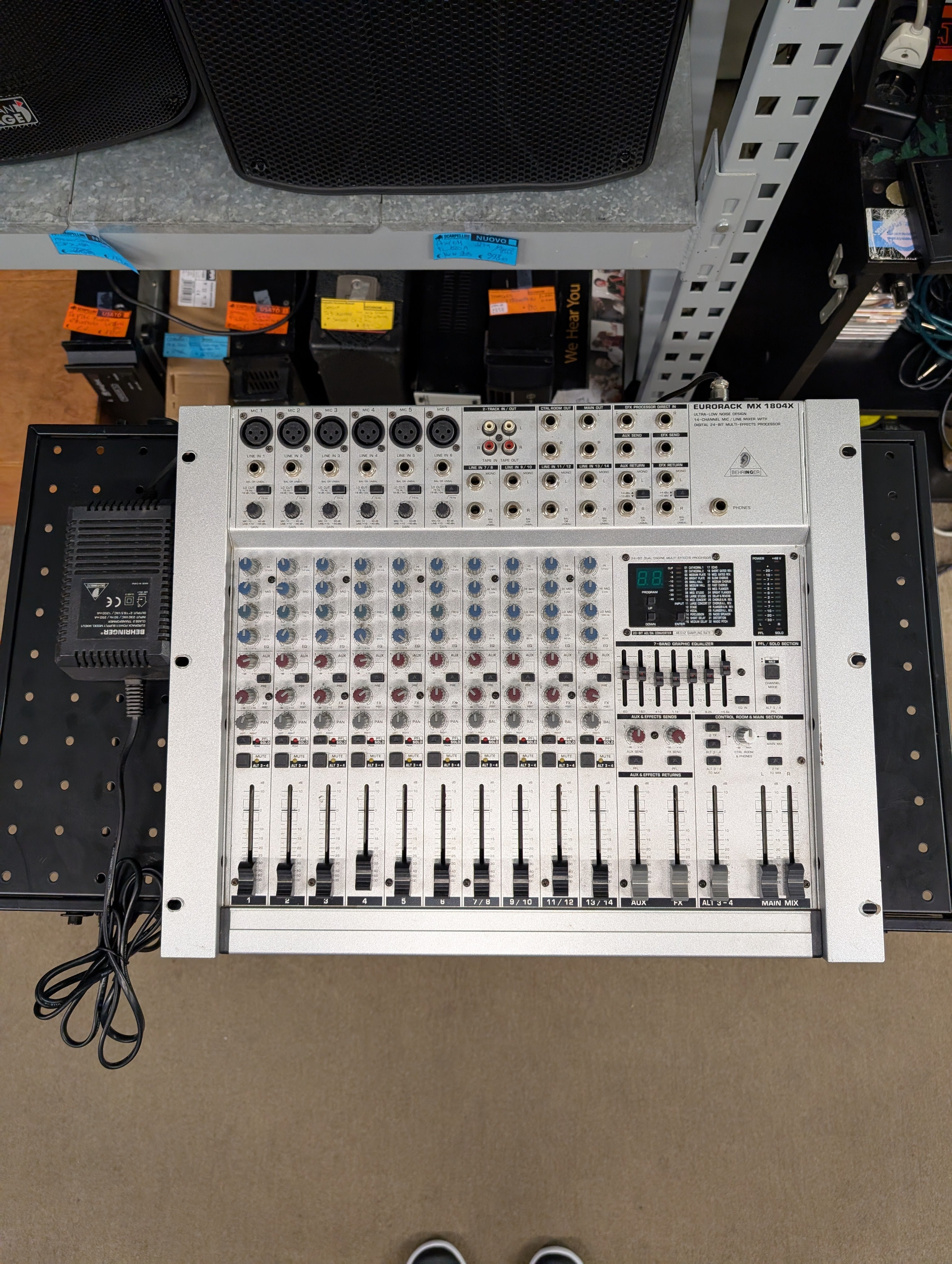 Behringer MX1804X