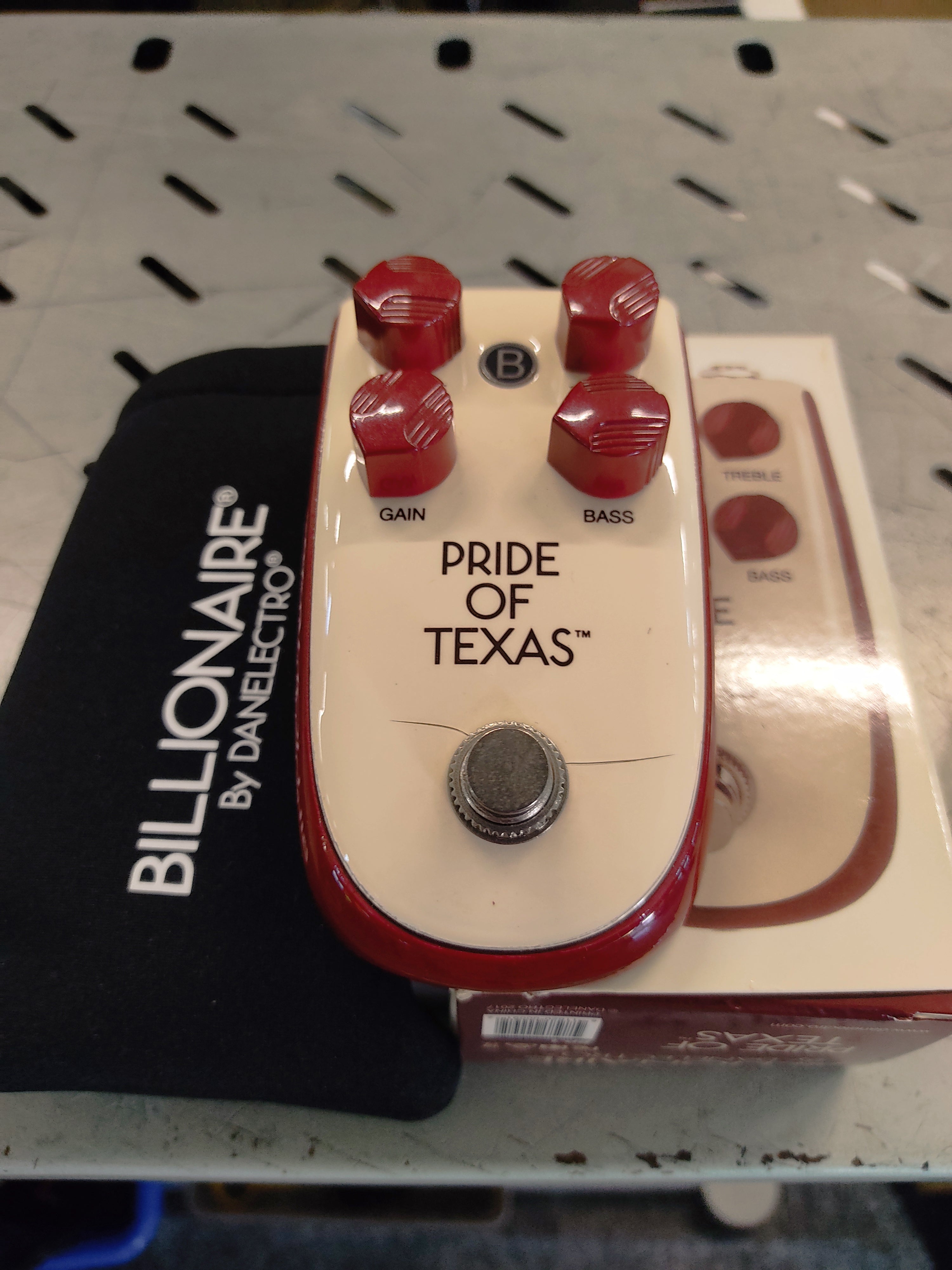 Billionaire By Danelectro Pride of Texas