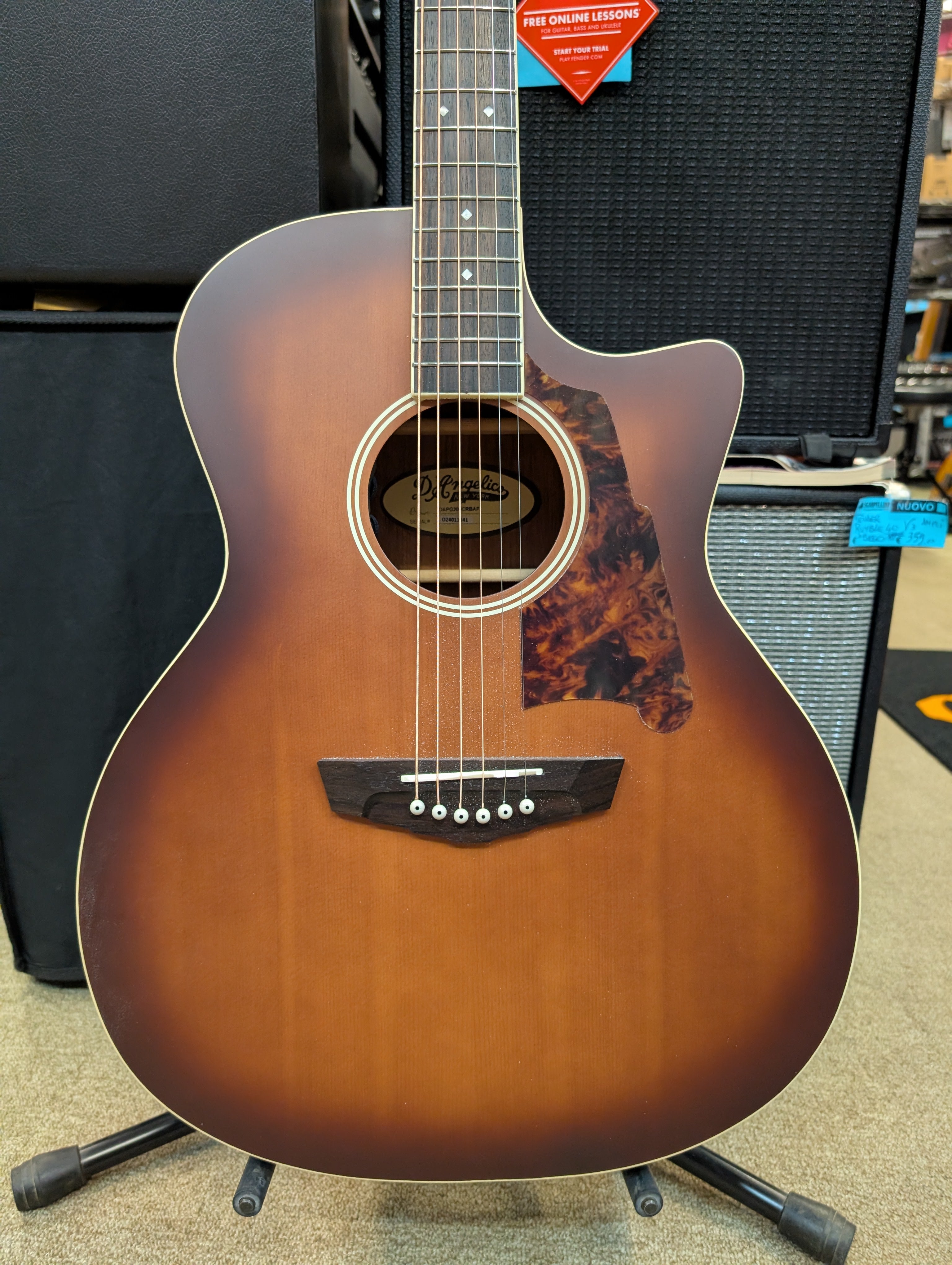 D'Angelico Premier Gramercy Caramel Burst
