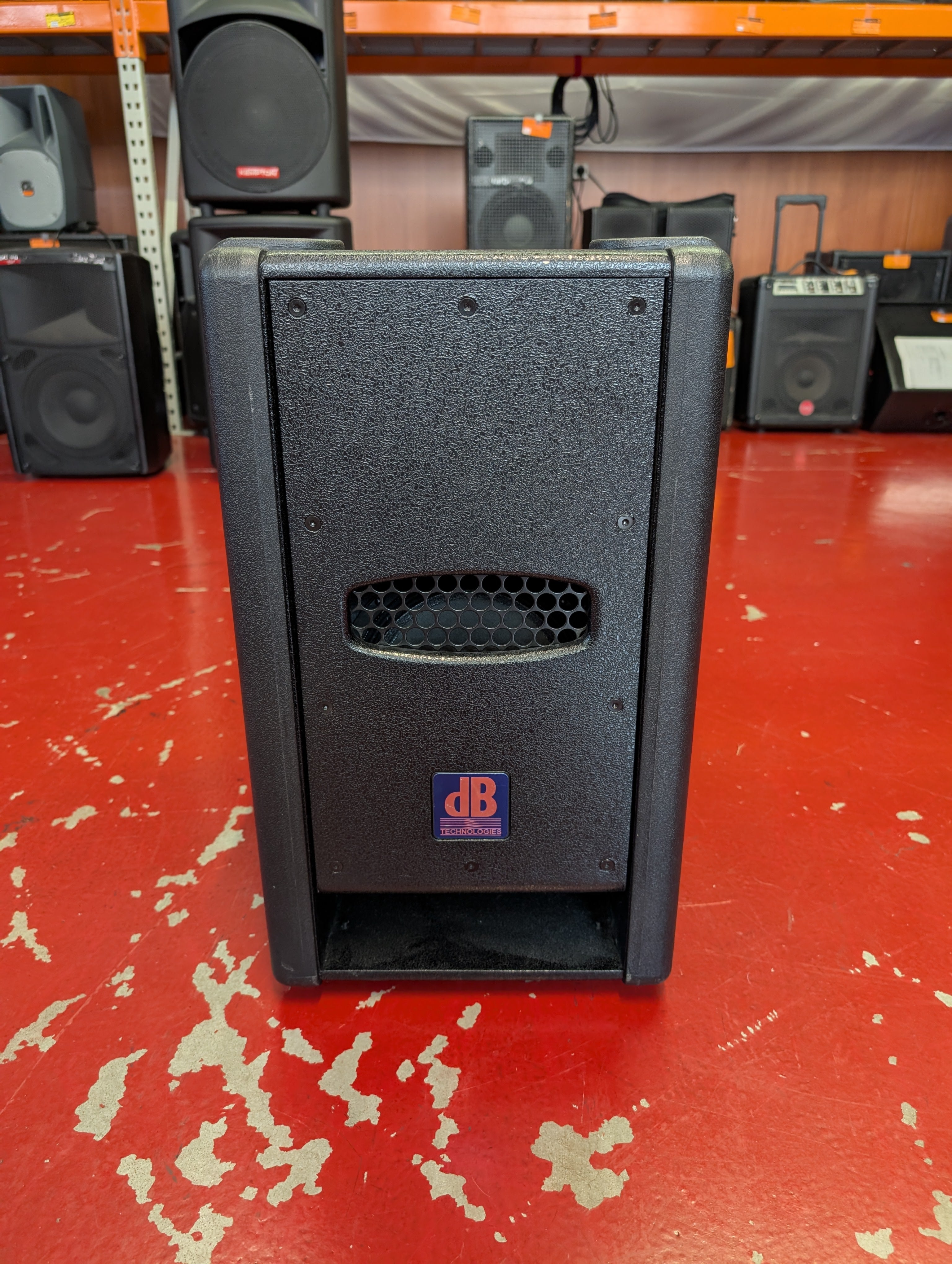 dB Technologies Sub 28D