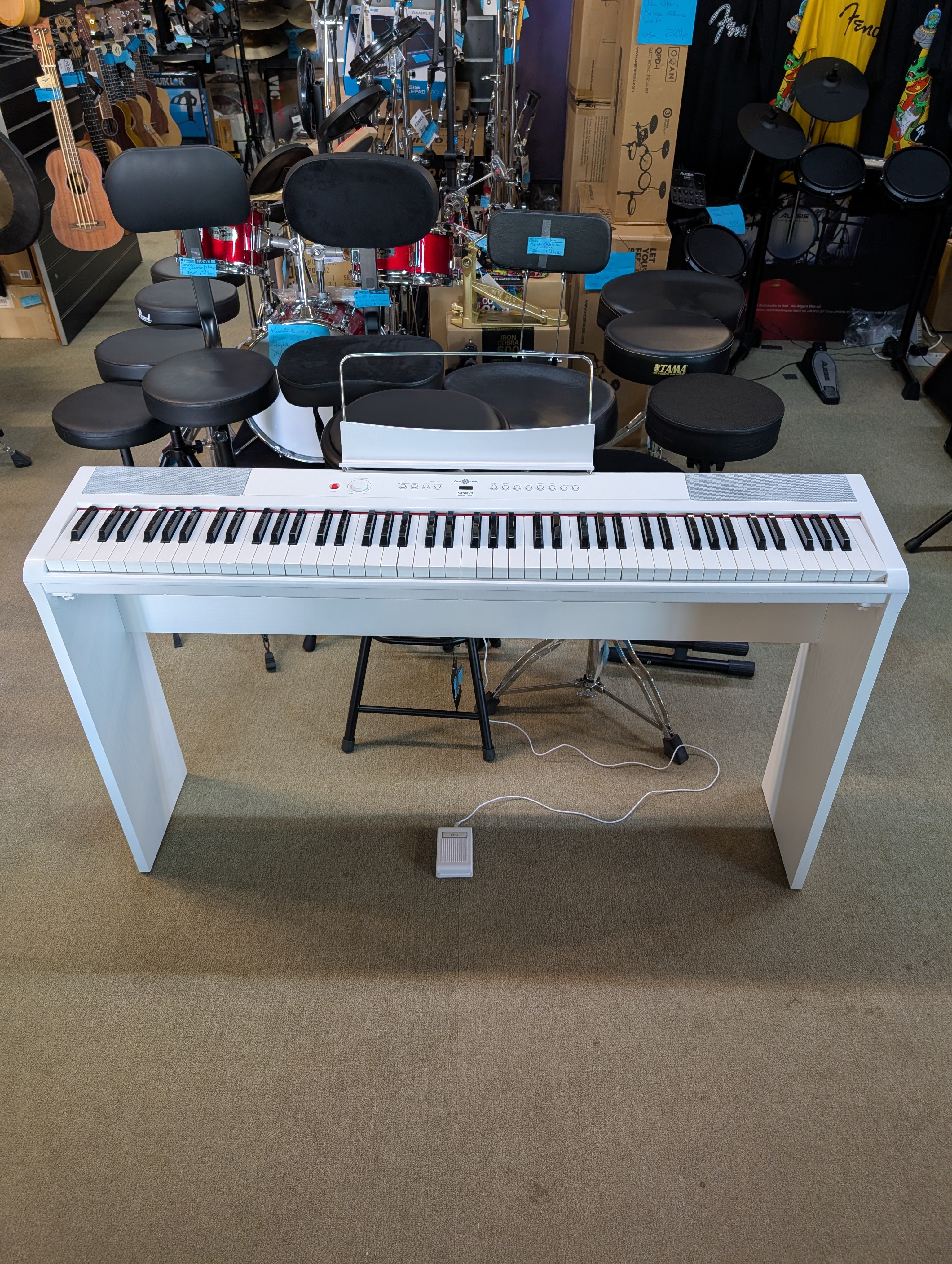 Gear4Music SDP-2 + Mobile