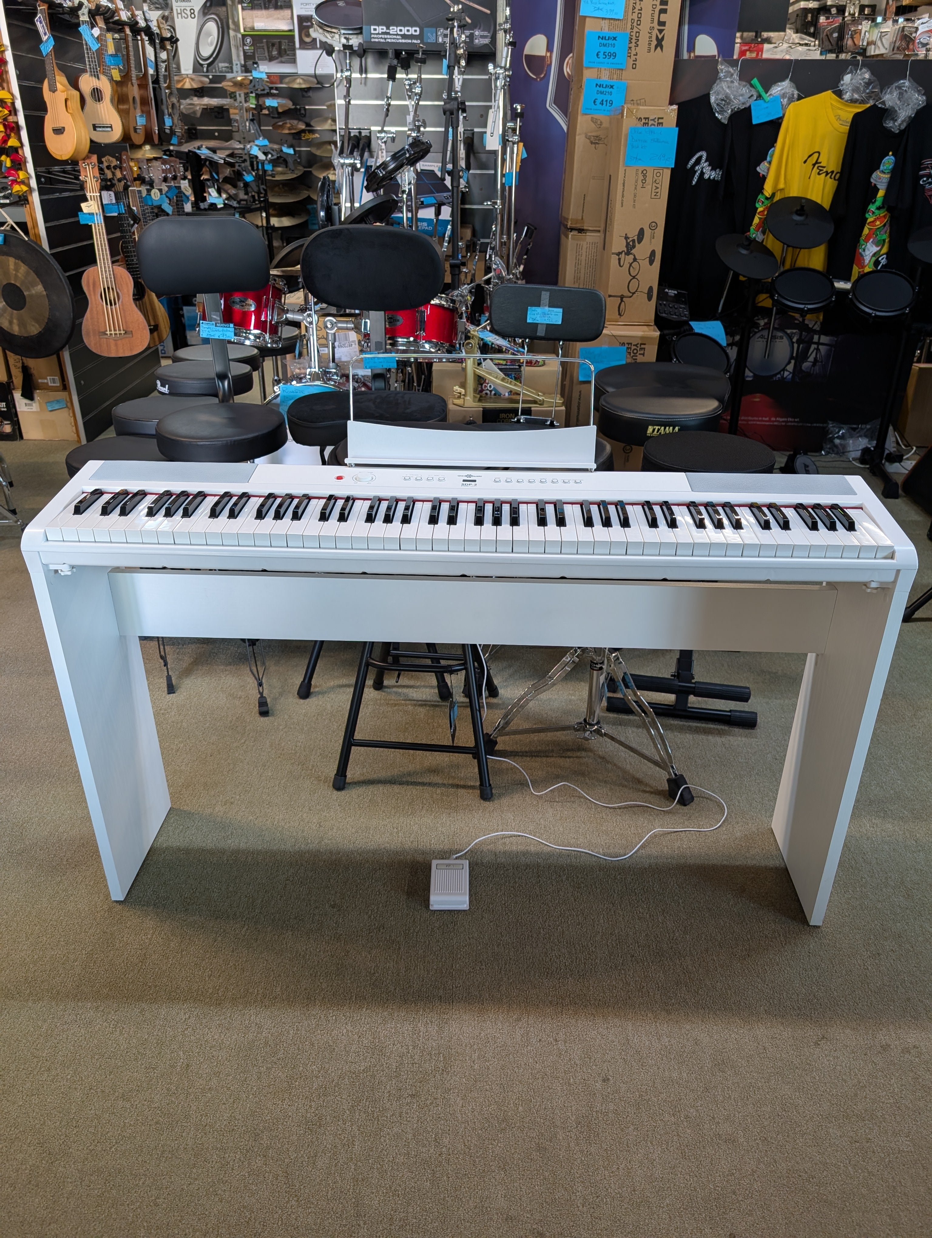 Gear4Music SDP-2 + Mobile