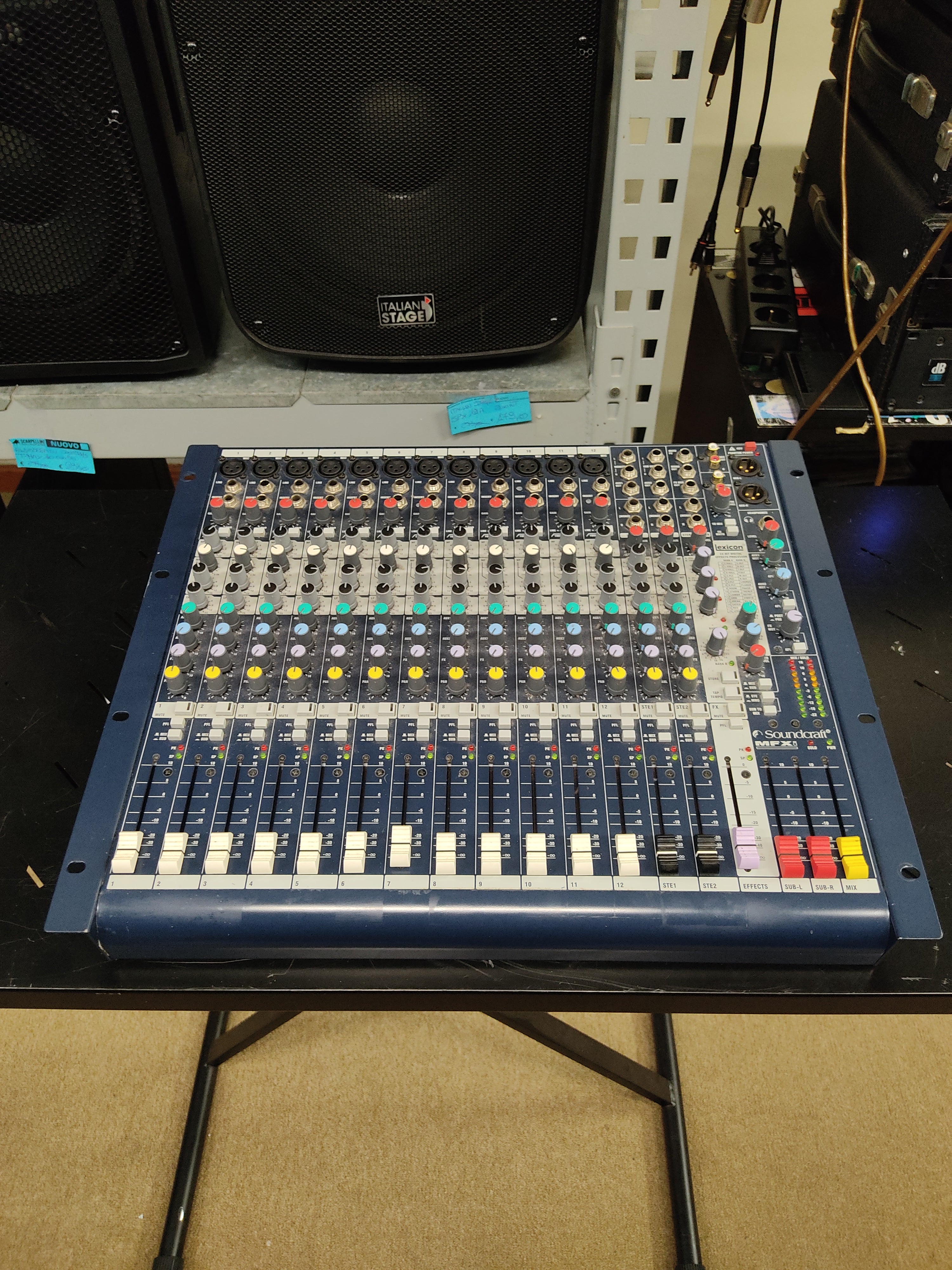 Soundcraft MFXI12