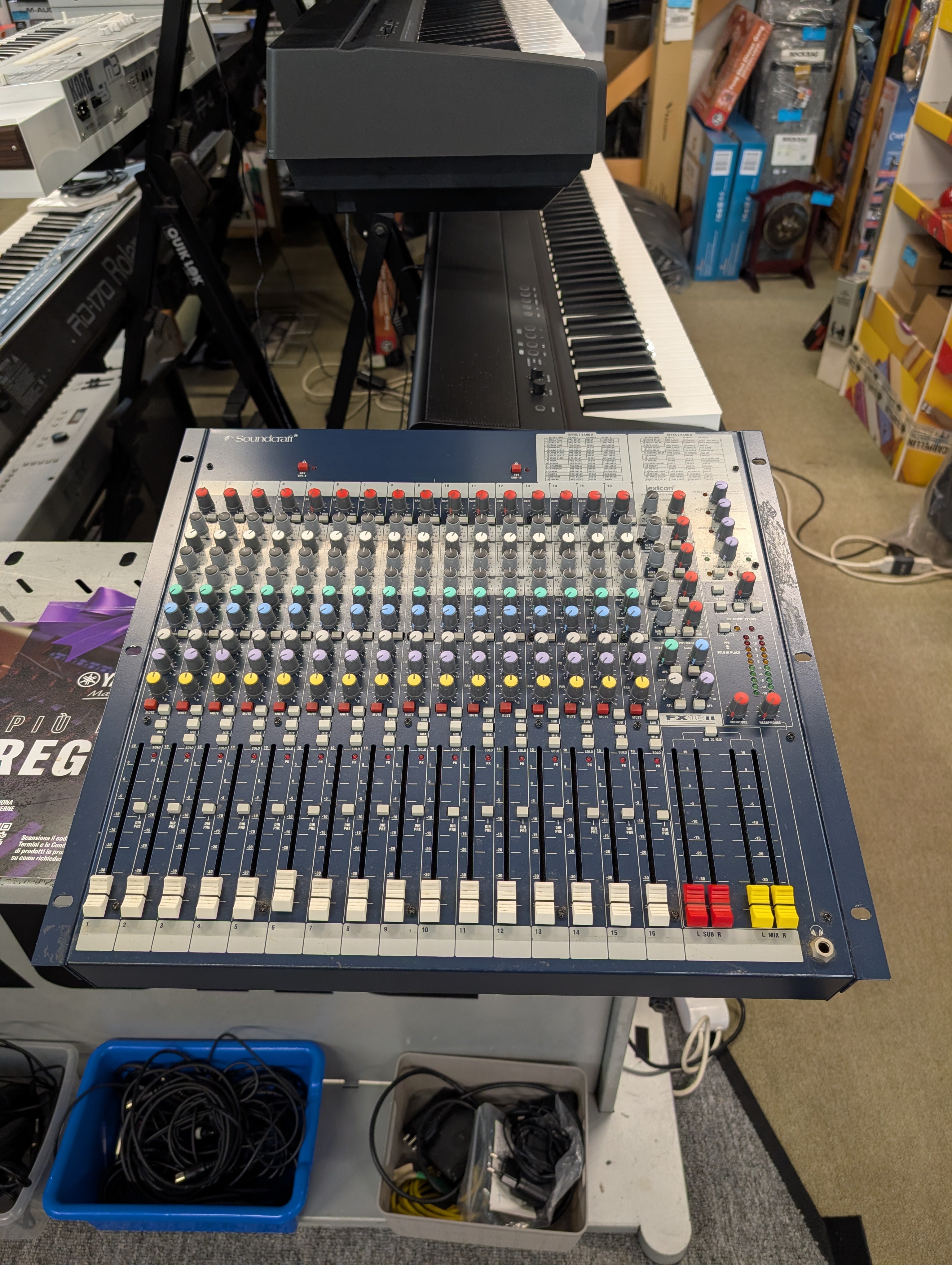 Soundcraft FX16 II