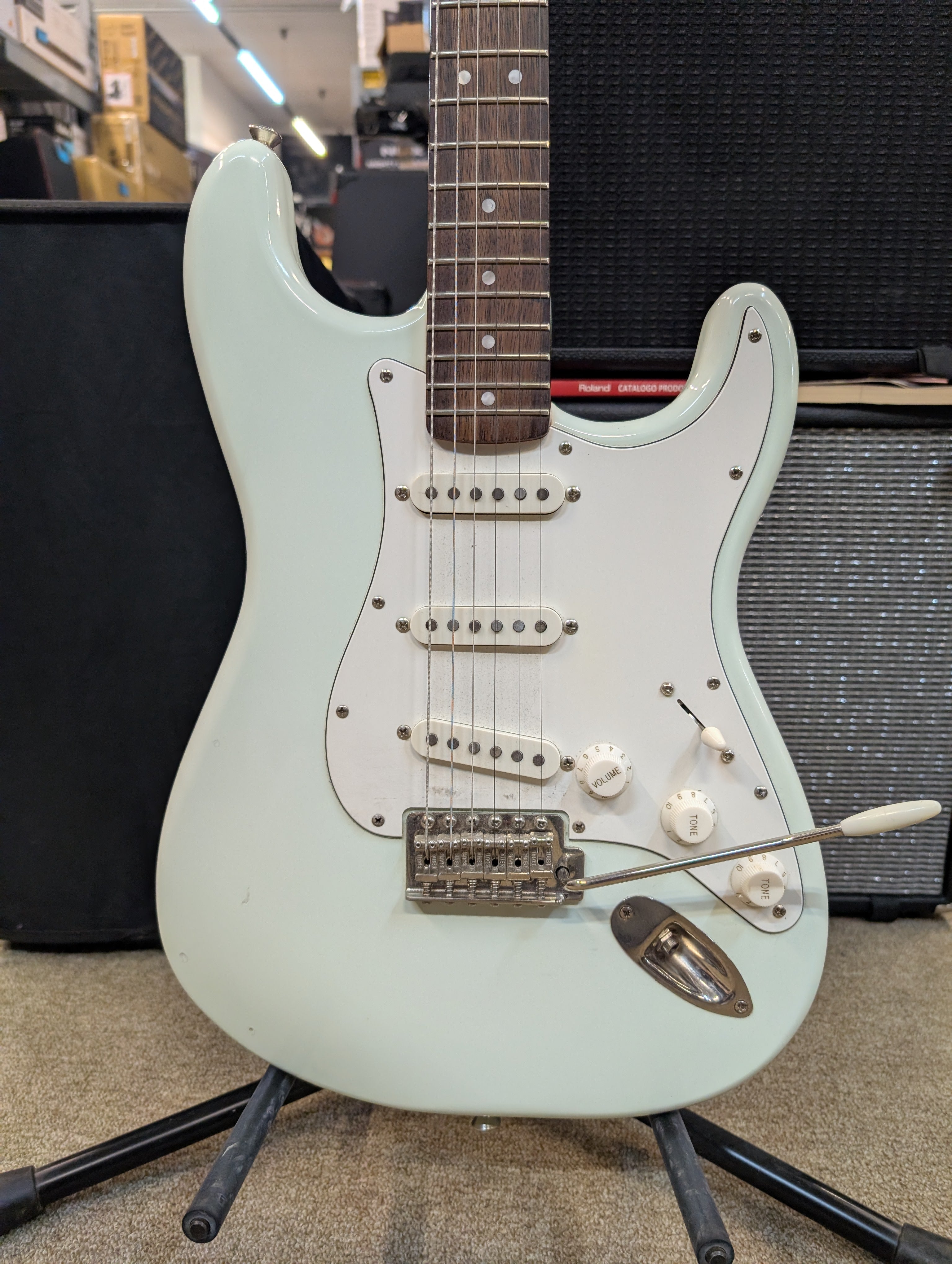 Squier FSR CV70s Stratocaster RW SBL