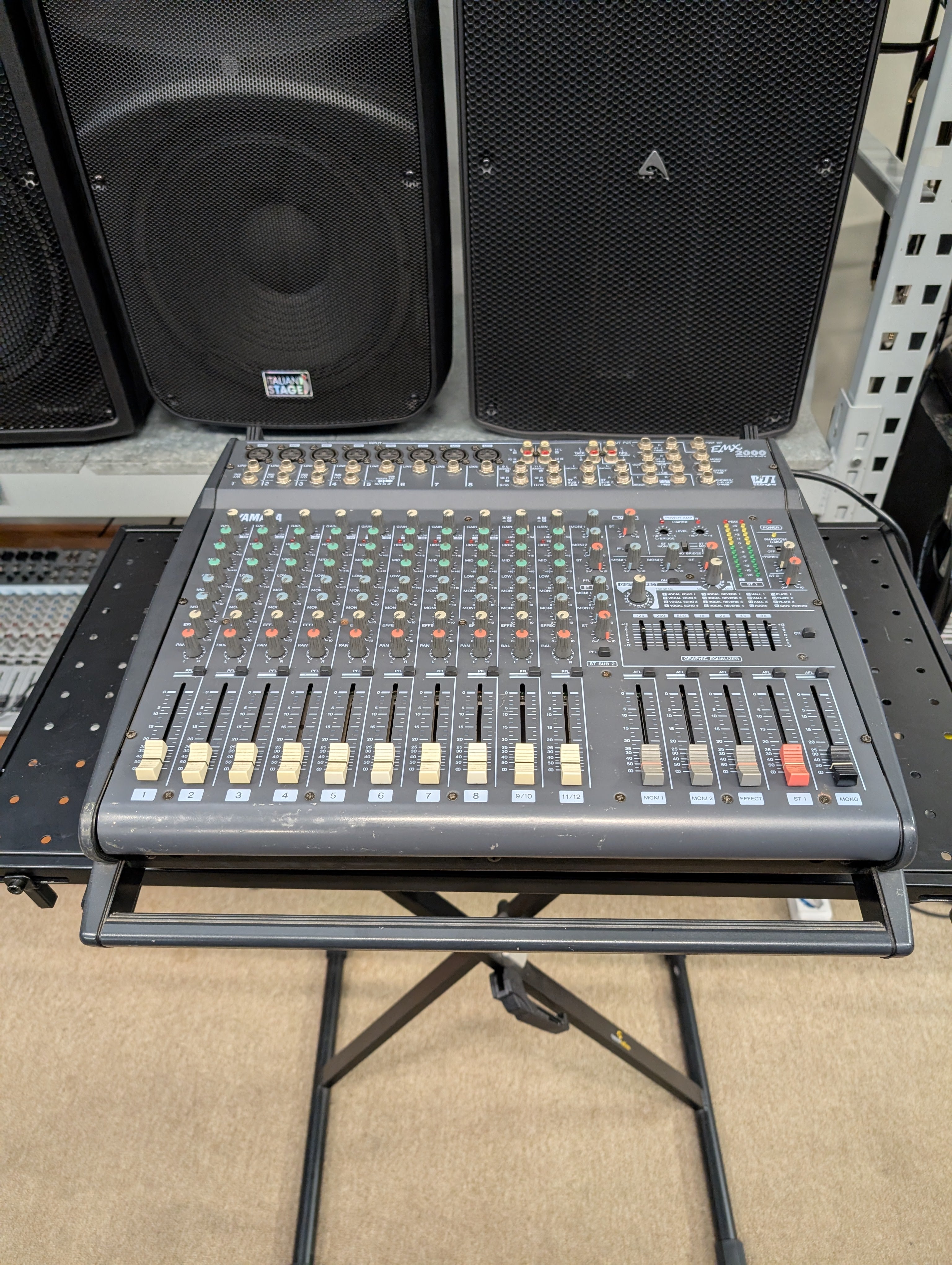 Yamaha EMX2000