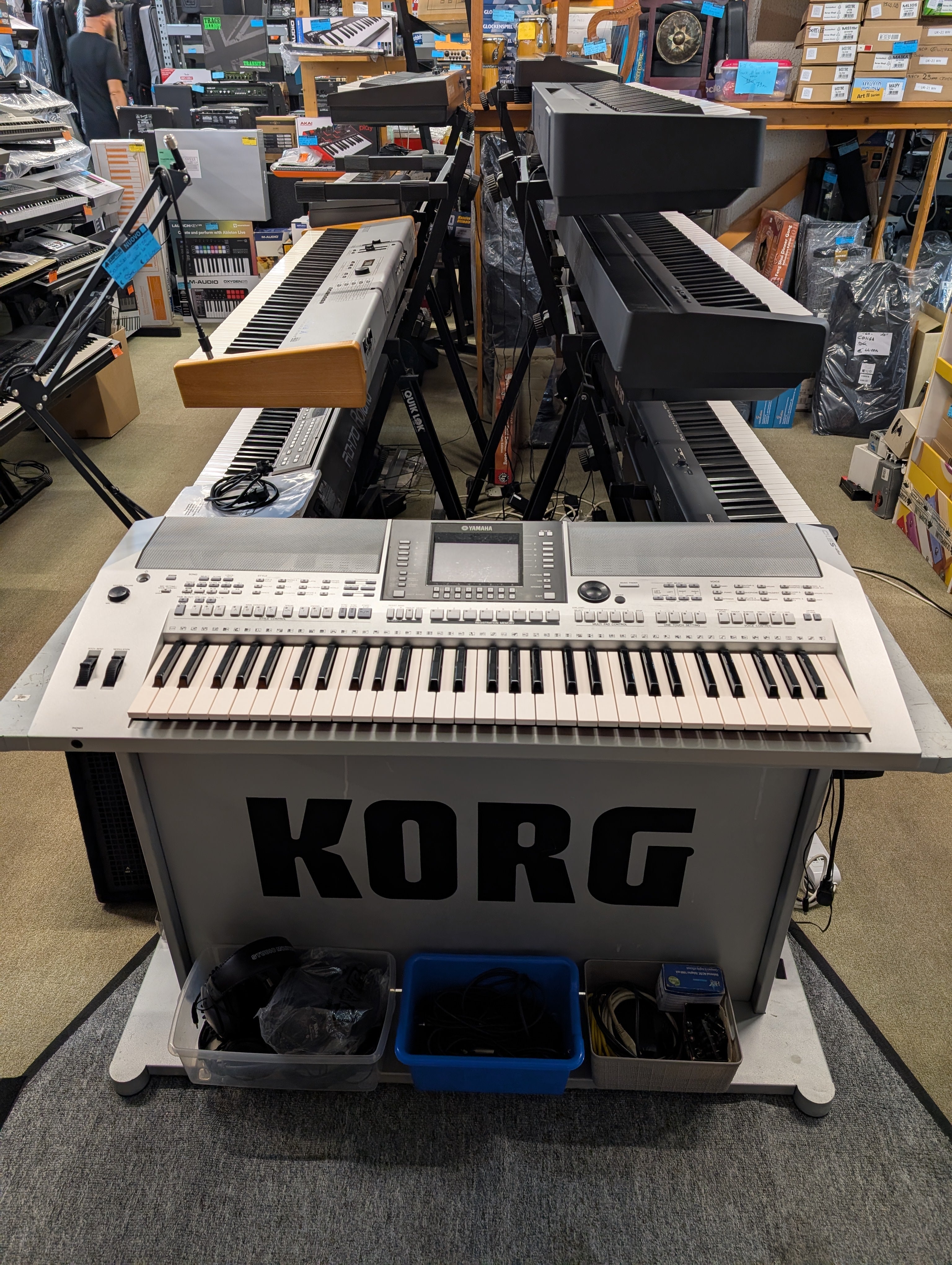 Yamaha PSR S910