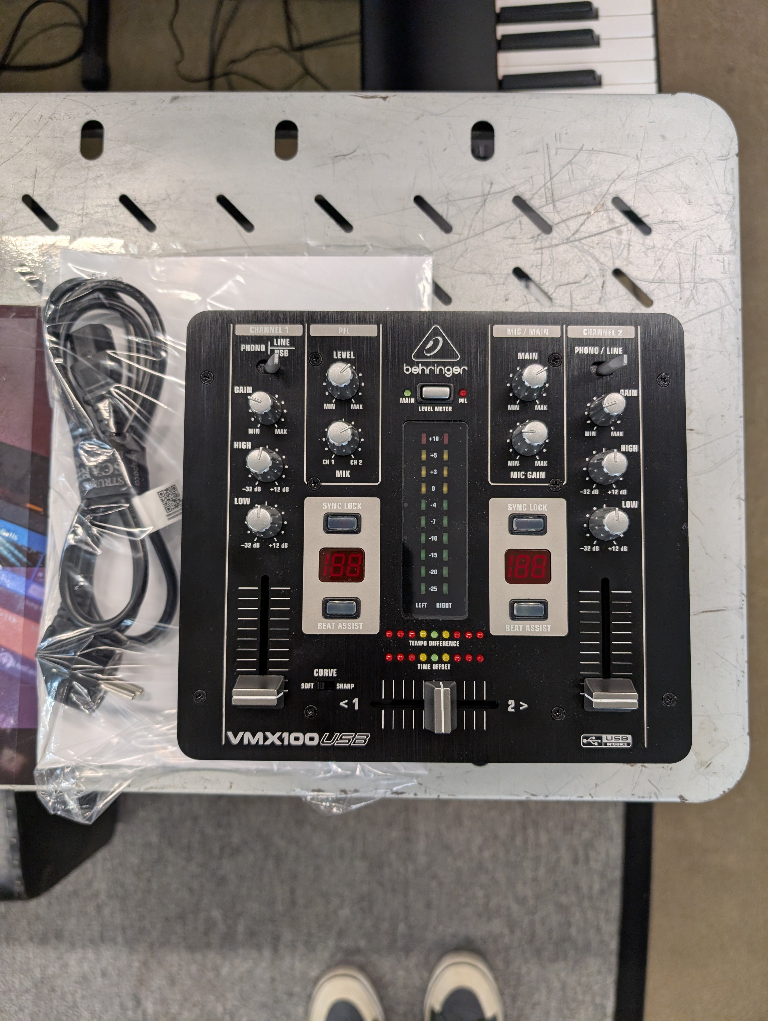 Behringer VMX100 USB